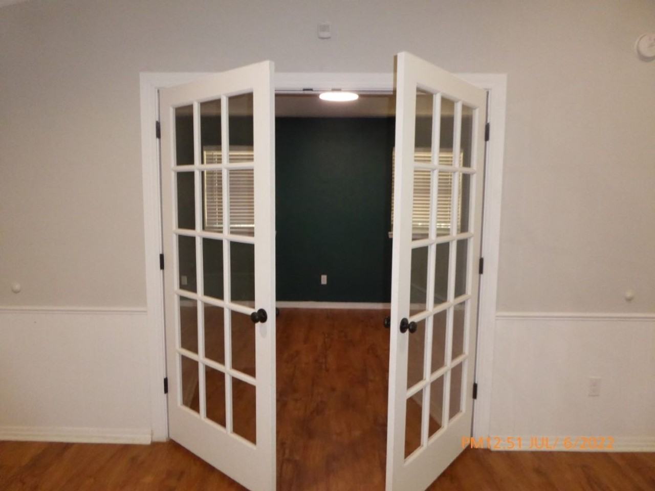 2315 Ne Village Dr - Photo 5 of 15