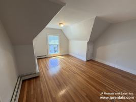 featured image of 36 Pierce St #3