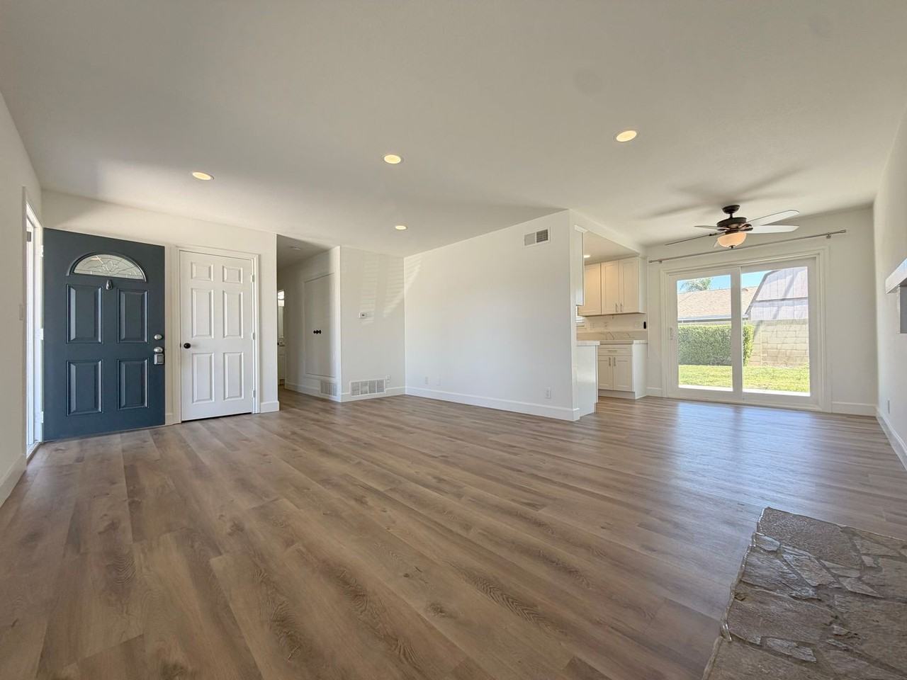 16262 Hawaii Ln - Photo 2 of 30