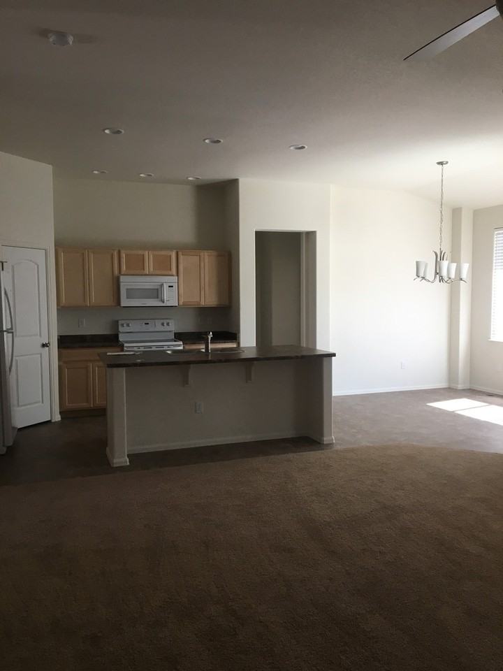 4193 Front Stretch Dr - Photo 2 of 10