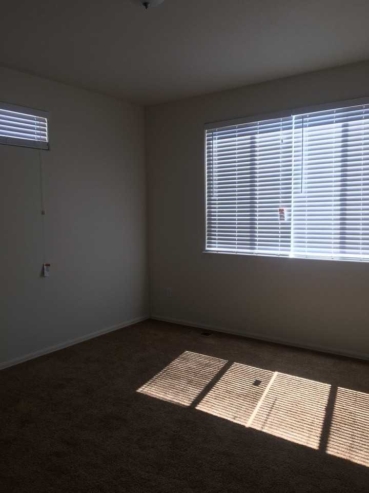 4193 Front Stretch Dr - Photo 4 of 10