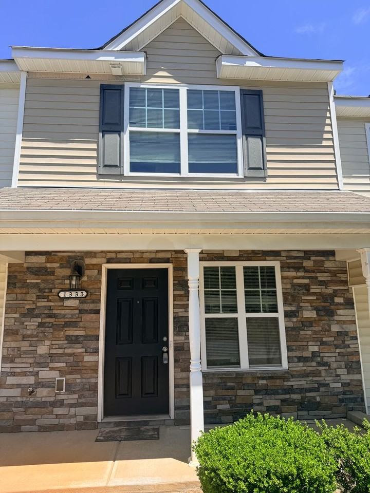 1333 Killashee Ct - Photo 2 of 14