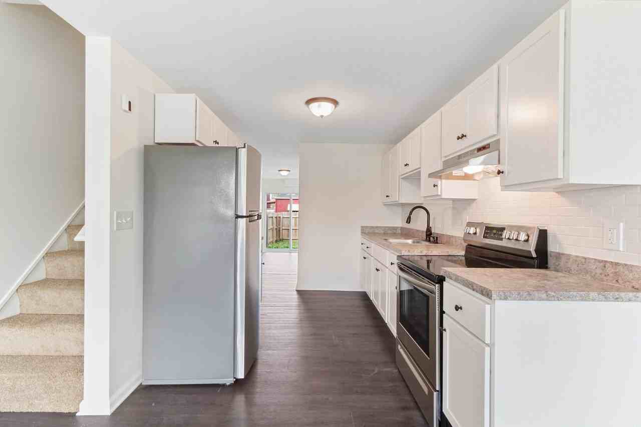 125 Bethel St - Photo 6 of 25