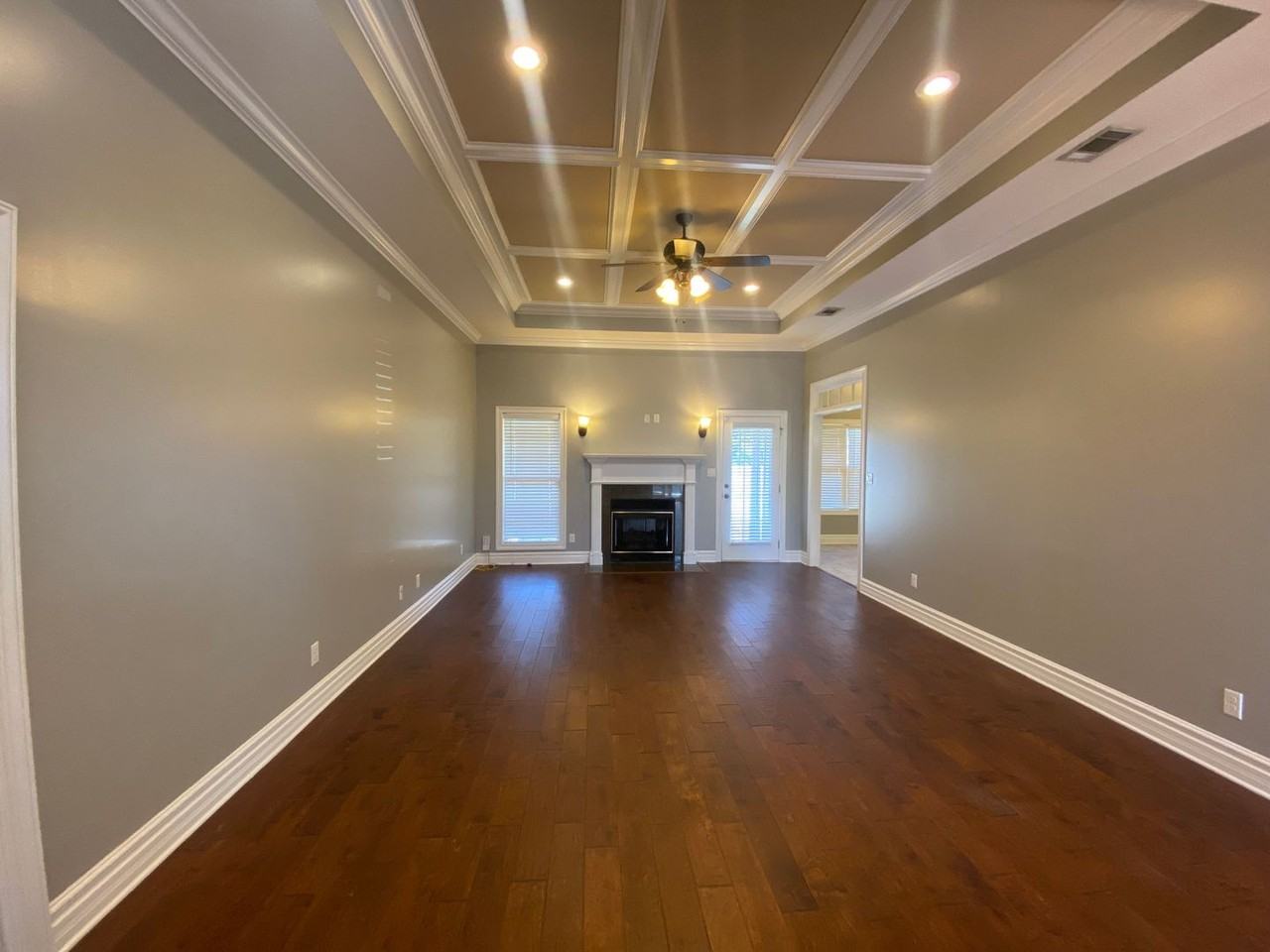 5048 Planters Xing - Photo 2 of 33