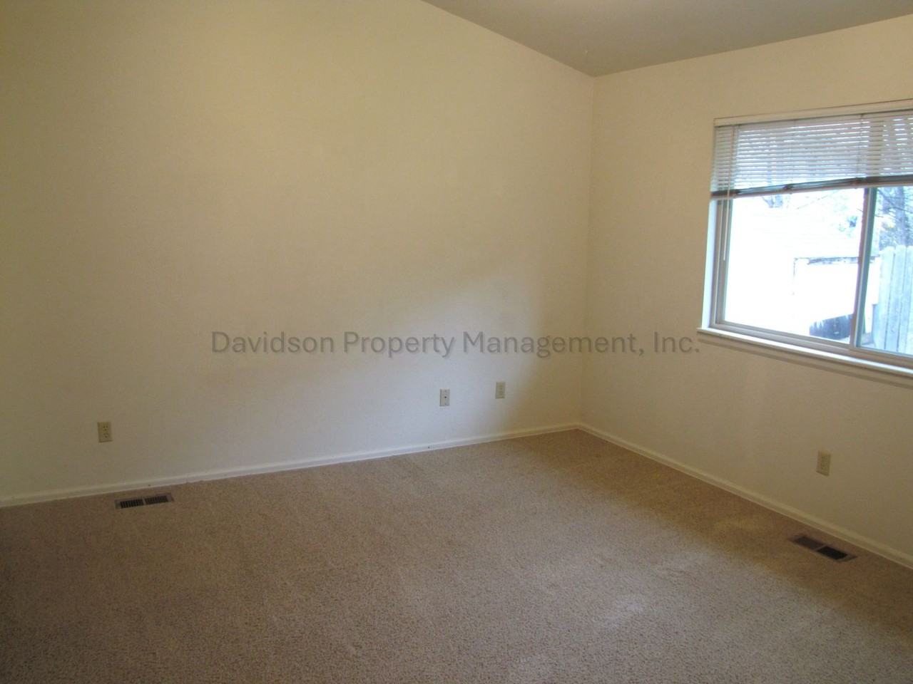 3525 Cedarlawn Dr - Photo 6 of 15