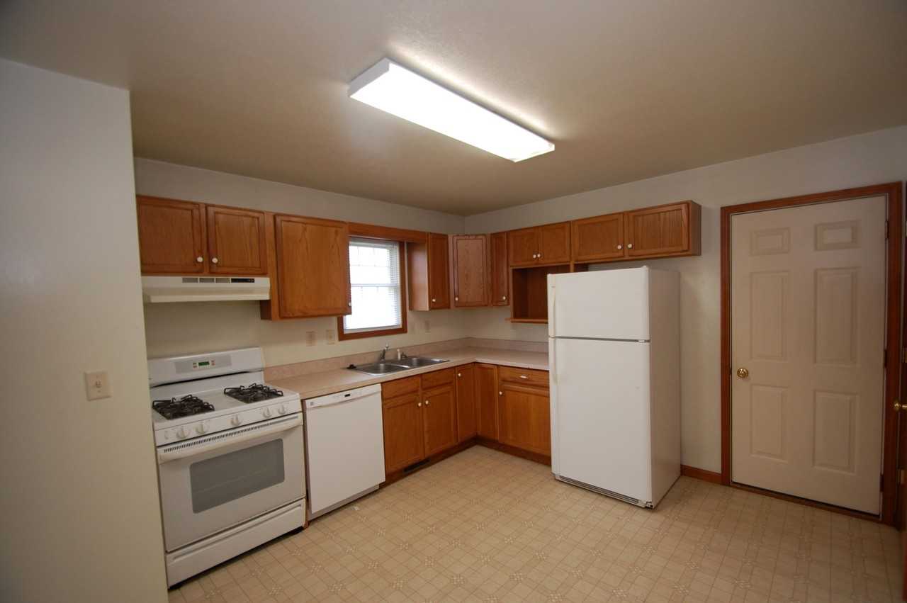 206 Tanglewood Dr - Photo 5 of 15