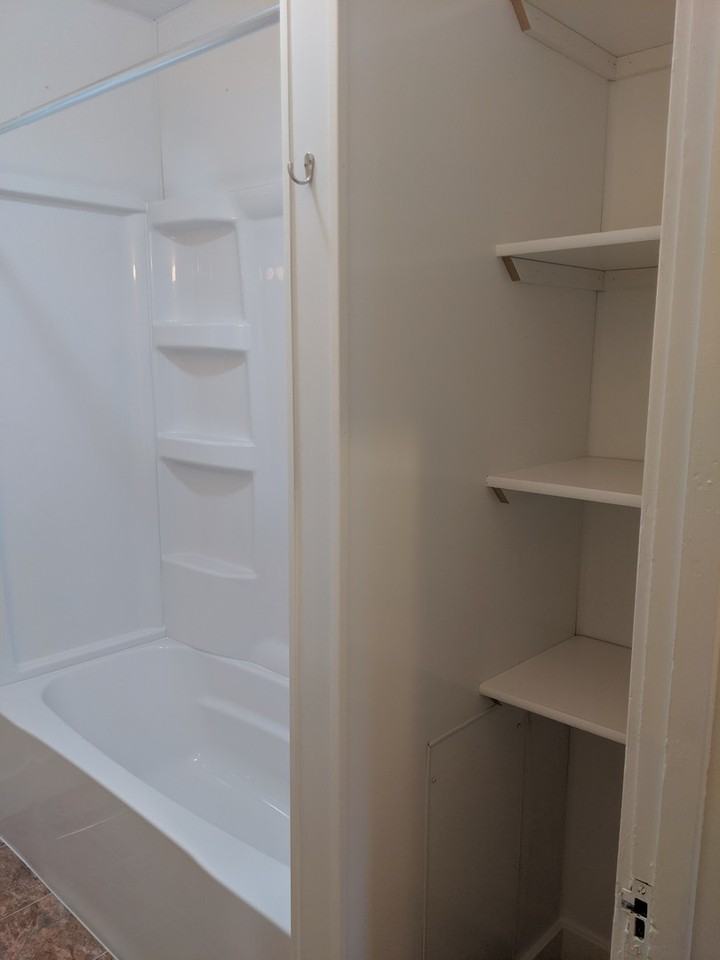 1301 Cone St - Photo 7 of 13