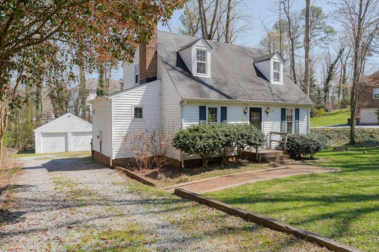 2601 Thurloe Dr - Photo 2 of 25