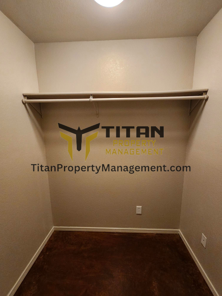 2784 Gattin Rd - Photo 6 of 17