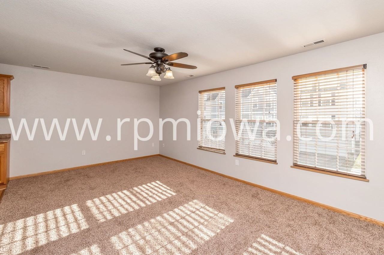 3181 Sw Sharmin Ln - Photo 7 of 16