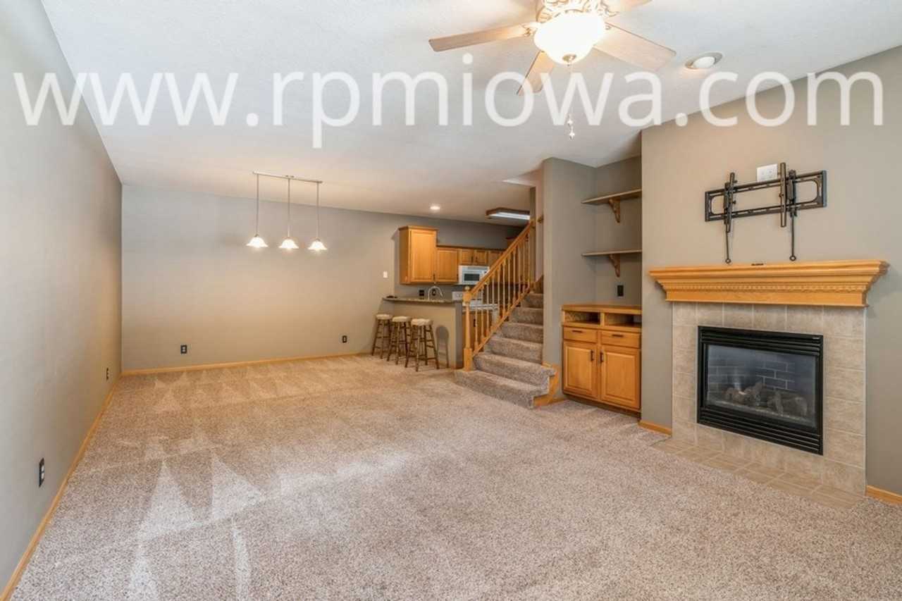 1114 Se Birch Ln - Photo 3 of 16