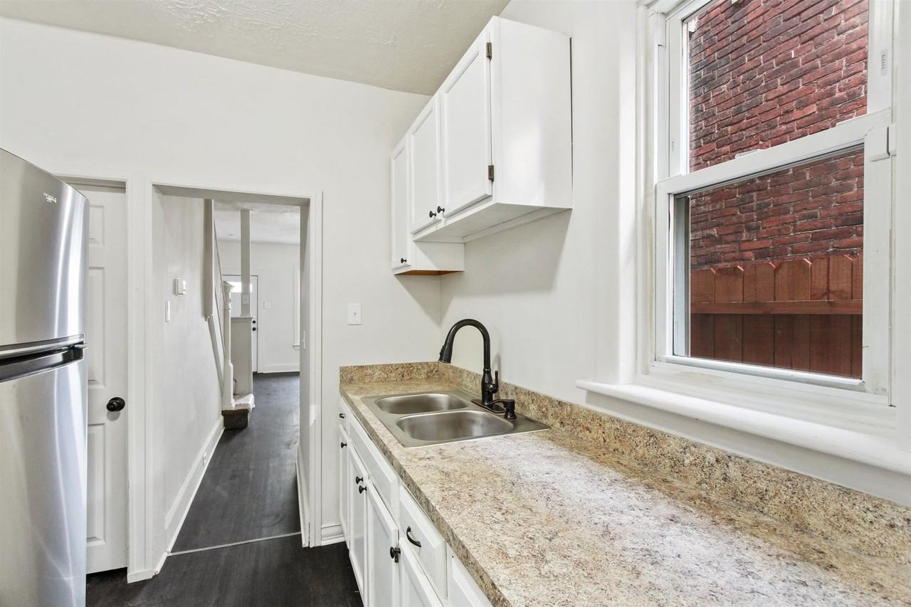 916 May St - Photo 7 of 21