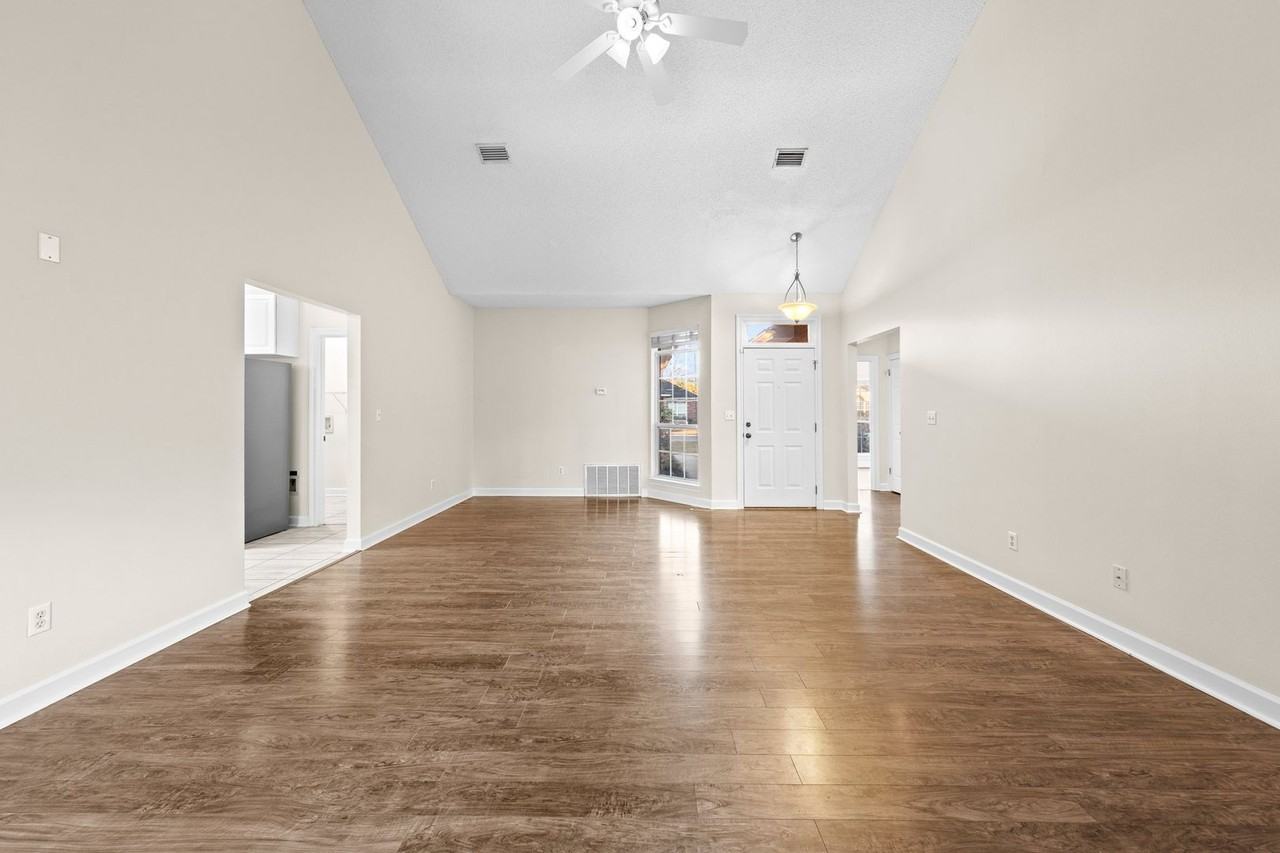 1472 The Crossings - Photo 5 of 35