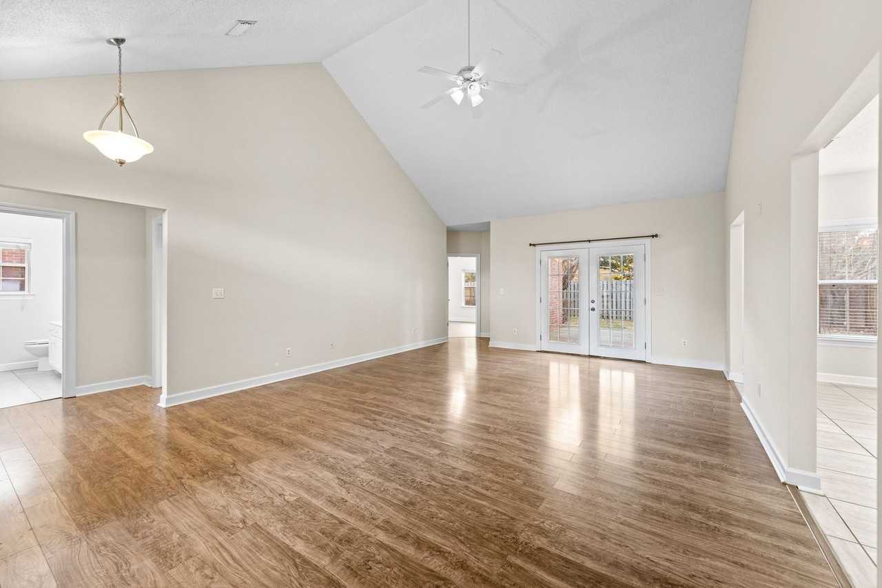 1472 The Crossings - Photo 7 of 35