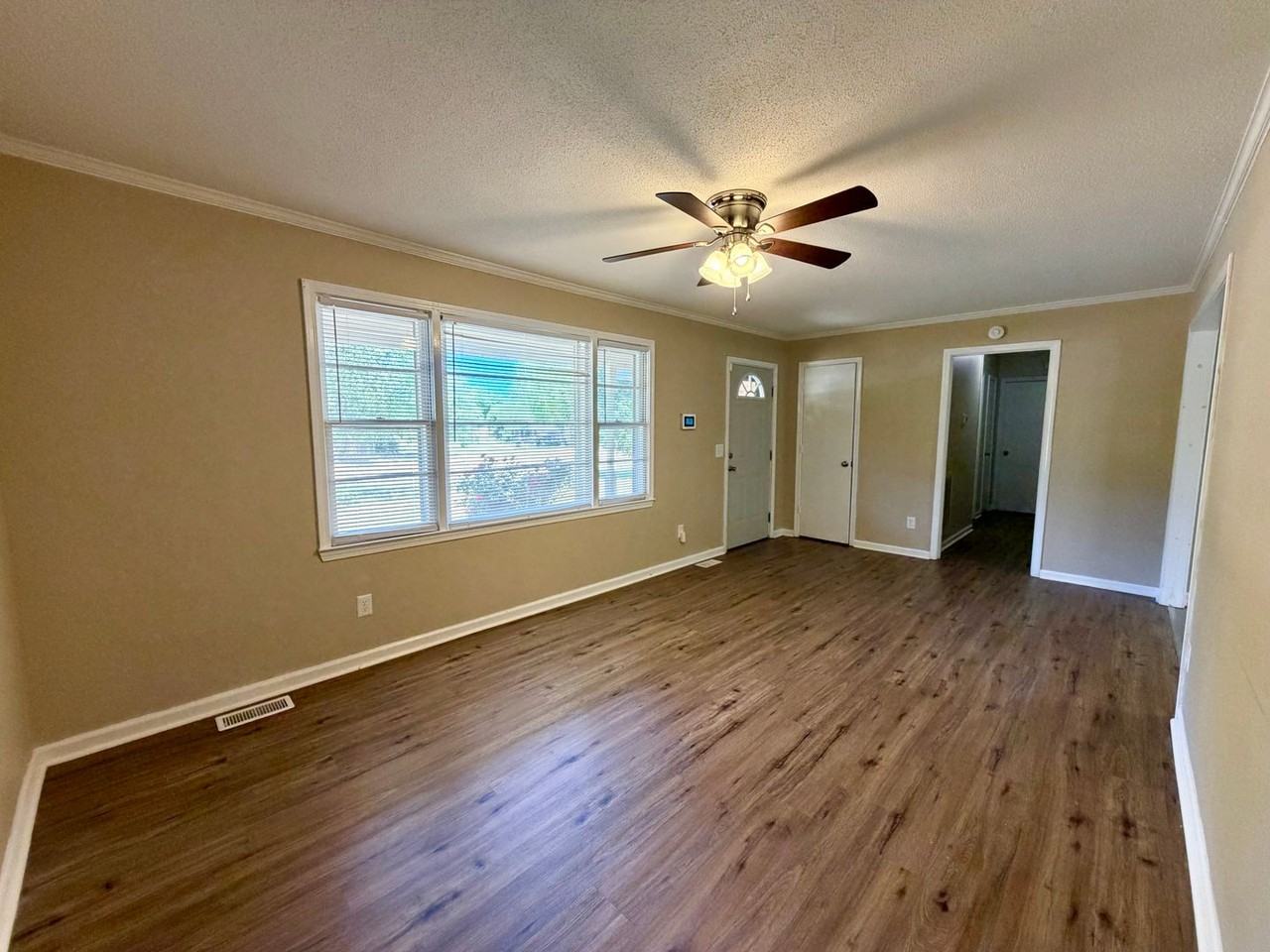 2869 Candlewood Ln - Photo 3 of 11