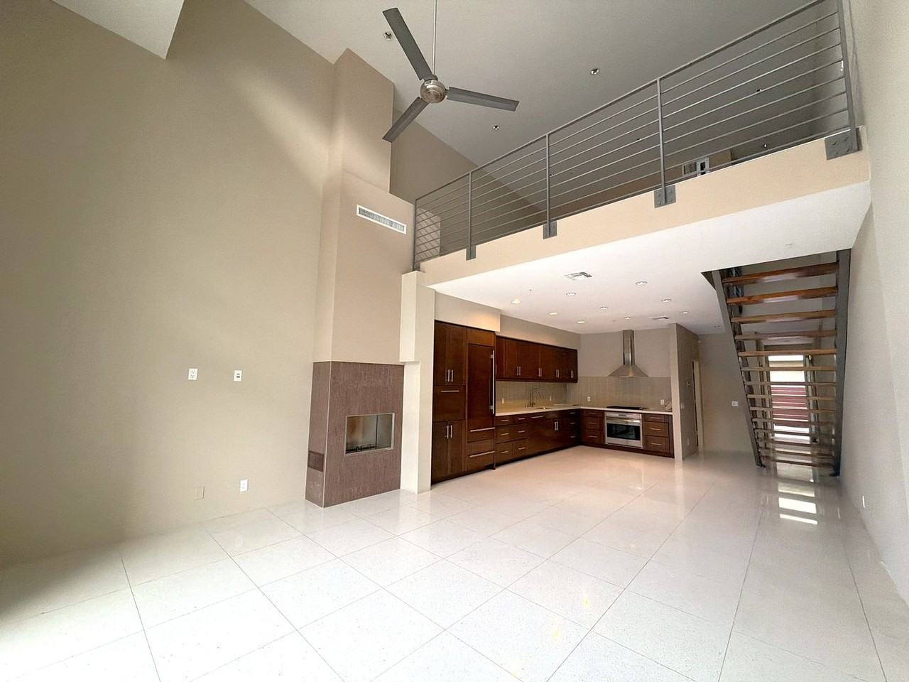 803 N Palm Canyon Dr #08 - Photo 7 of 23
