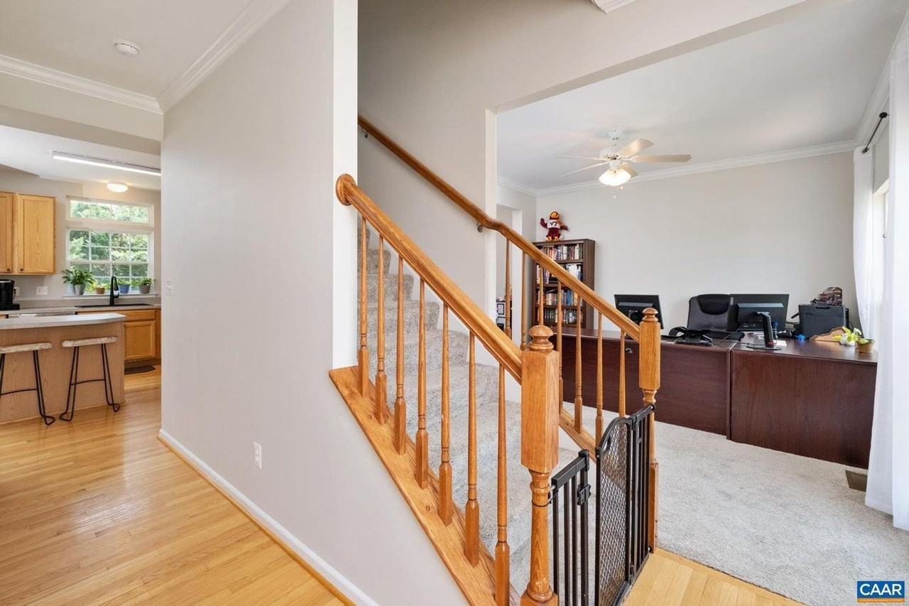 662 Holly Hill Dr - Photo 2 of 22