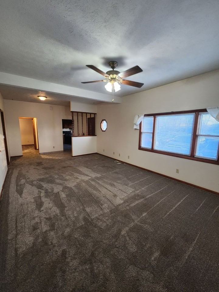 1723 High St - Photo 6 of 16