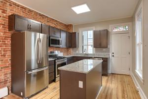 featured image of 206 Reily St