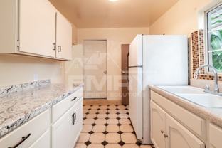 1125 S Evergreen Ave, Los Angeles House - Photo 1 of 1