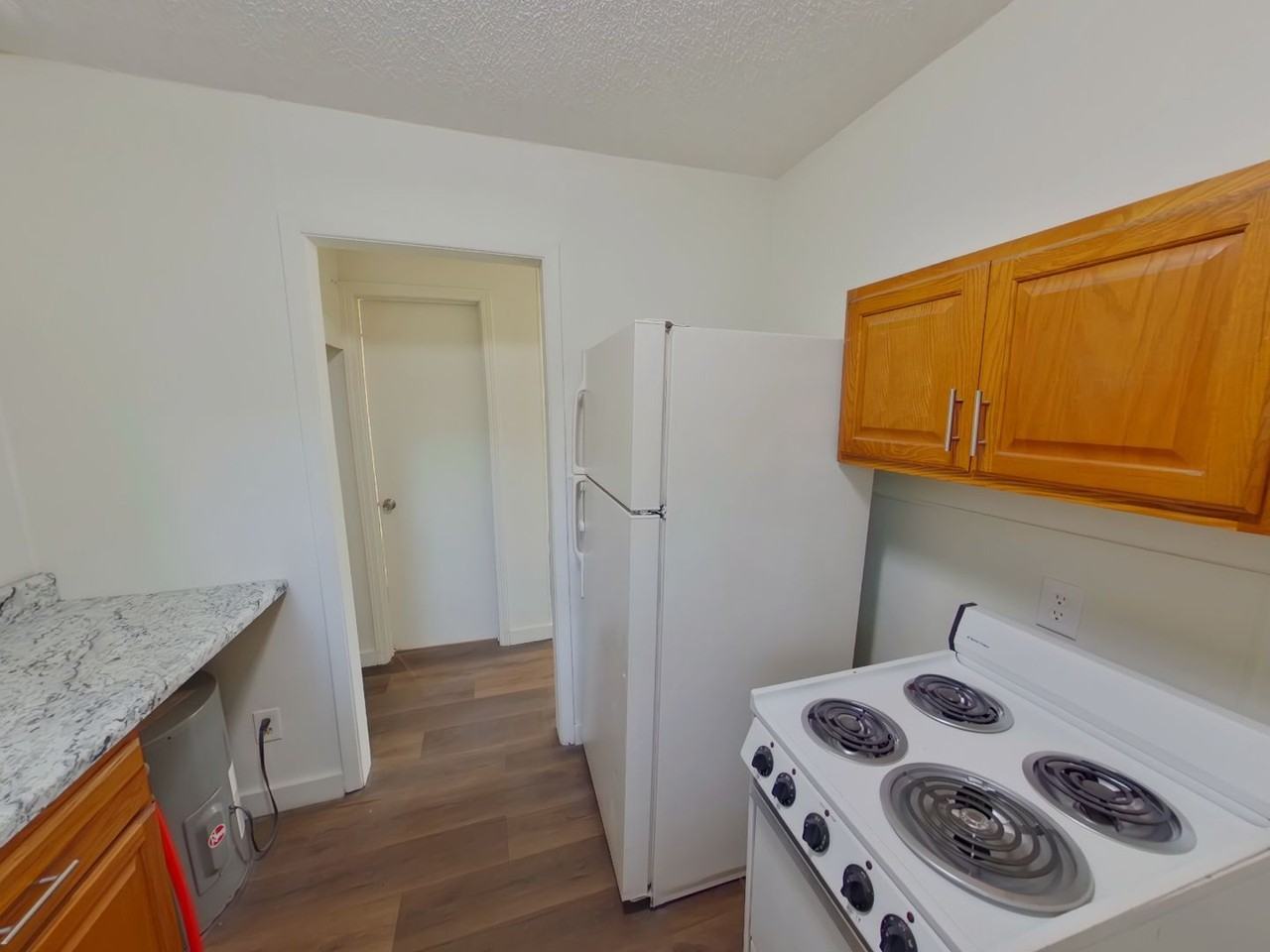 1608 1/2 S Martinson Ave #1 - Photo 5 of 7