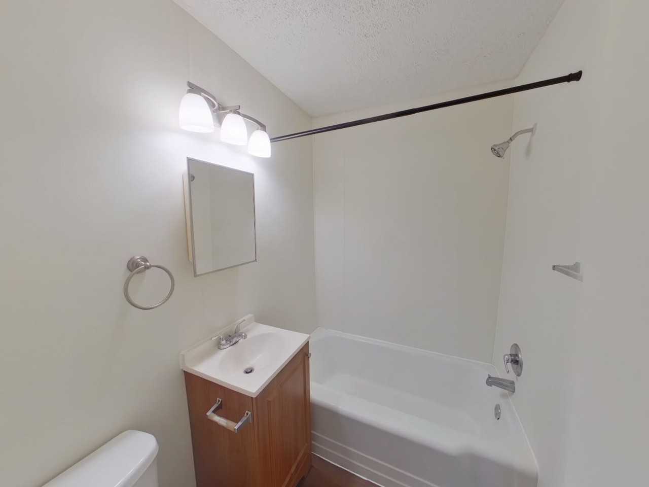 1608 1/2 S Martinson Ave #1 - Photo 7 of 7