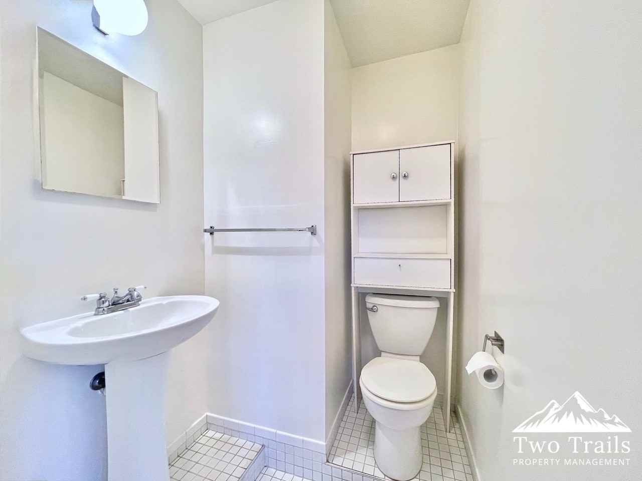 1044 Shipp St - Photo 7 of 13