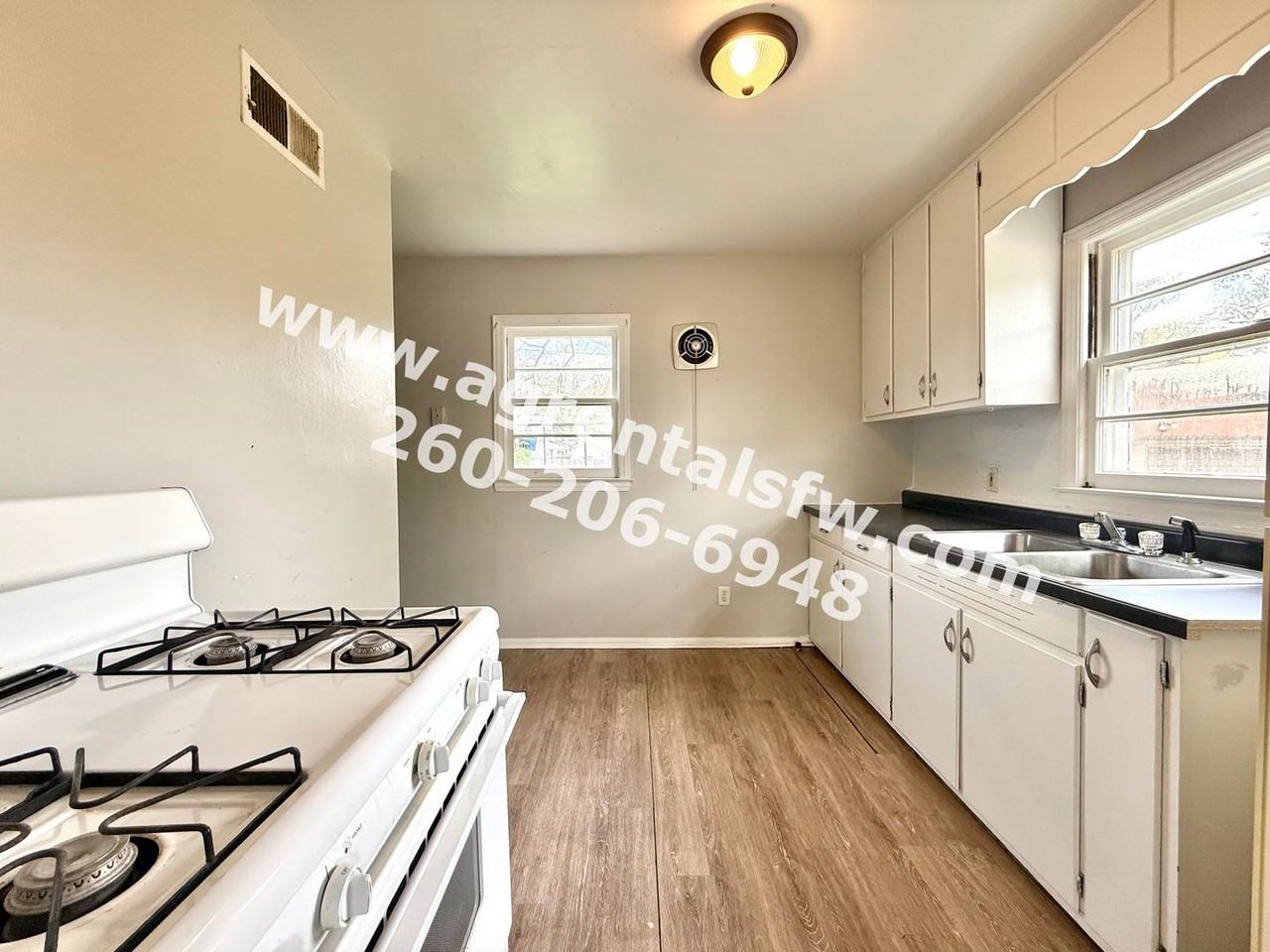 4655 Avondale Dr - Photo 4 of 11