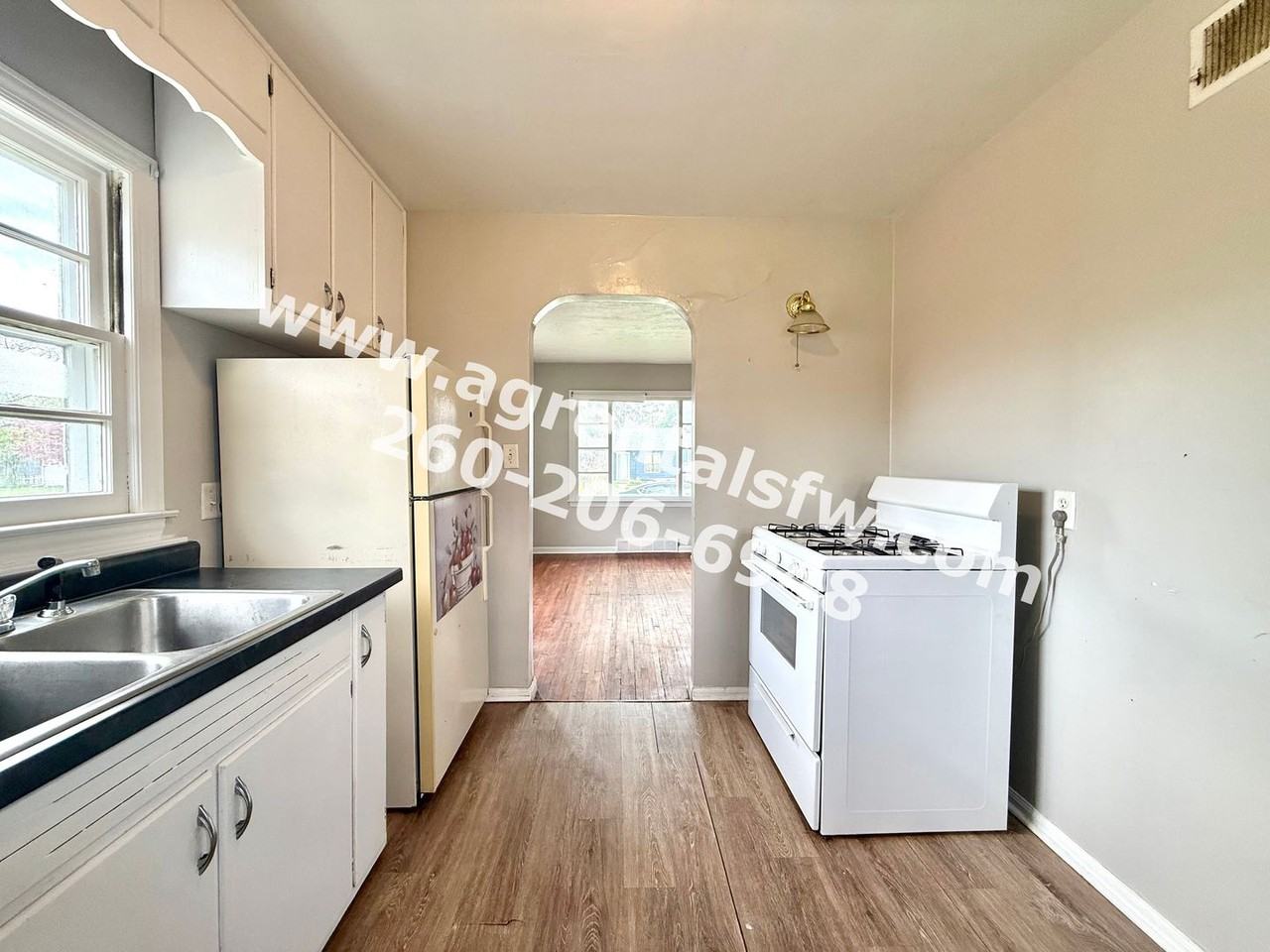 4655 Avondale Dr - Photo 5 of 11