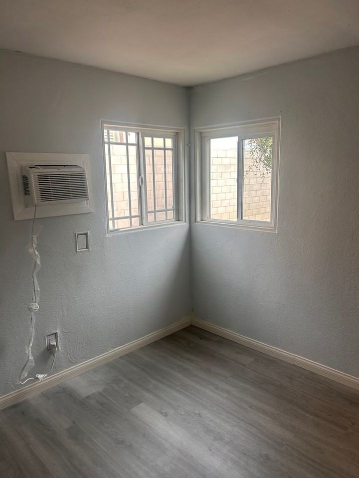 15871 Highland Ave - Photo 5 of 9