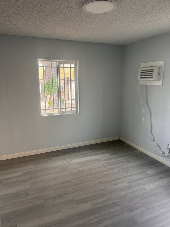 15871 Highland Ave - Photo 6 of 9