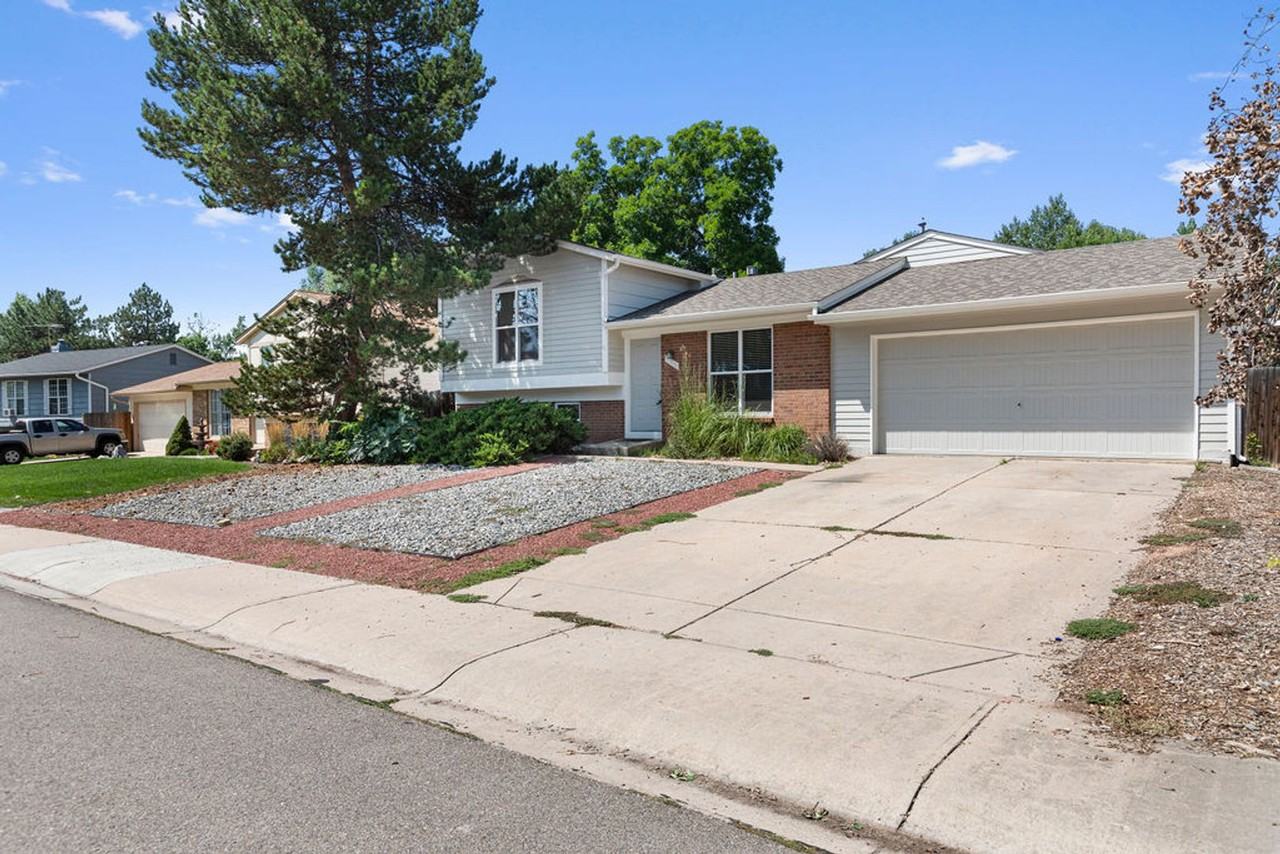 4513 Goshawk Dr - Photo 2 of 36