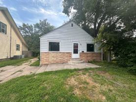 2915 W Douglas Ave - Photo 1 of 1