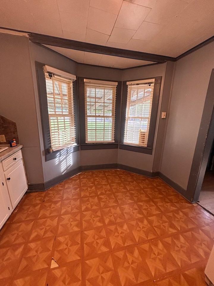 508 N Apple St - Photo 2 of 7