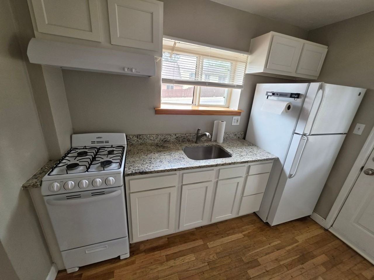 3100 S Lincoln St - Photo 7 of 8