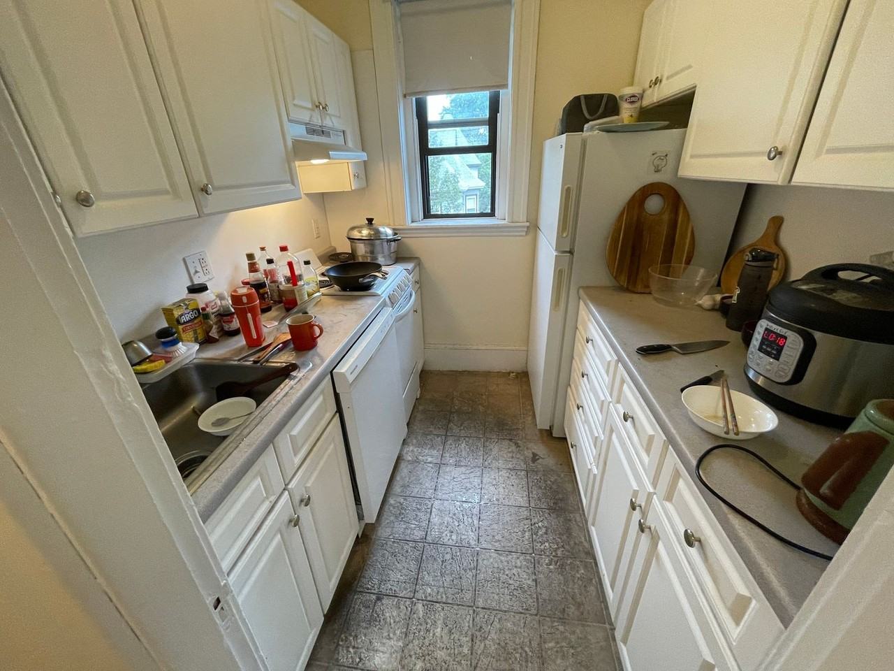 285 Saint Paul St - Photo 3 of 12