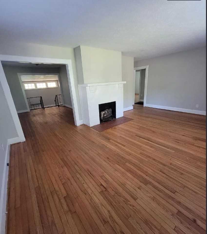 825 Kirkwood Ave - Photo 3 of 13