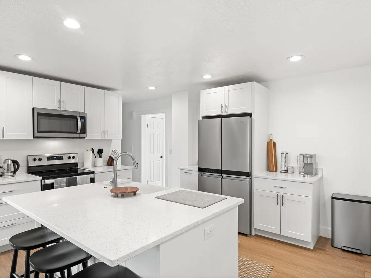 940 E Buddlea Dr - Photo 7 of 11