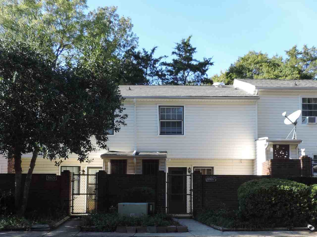 8807 Hunter Ridge Dr - Photo 2 of 27