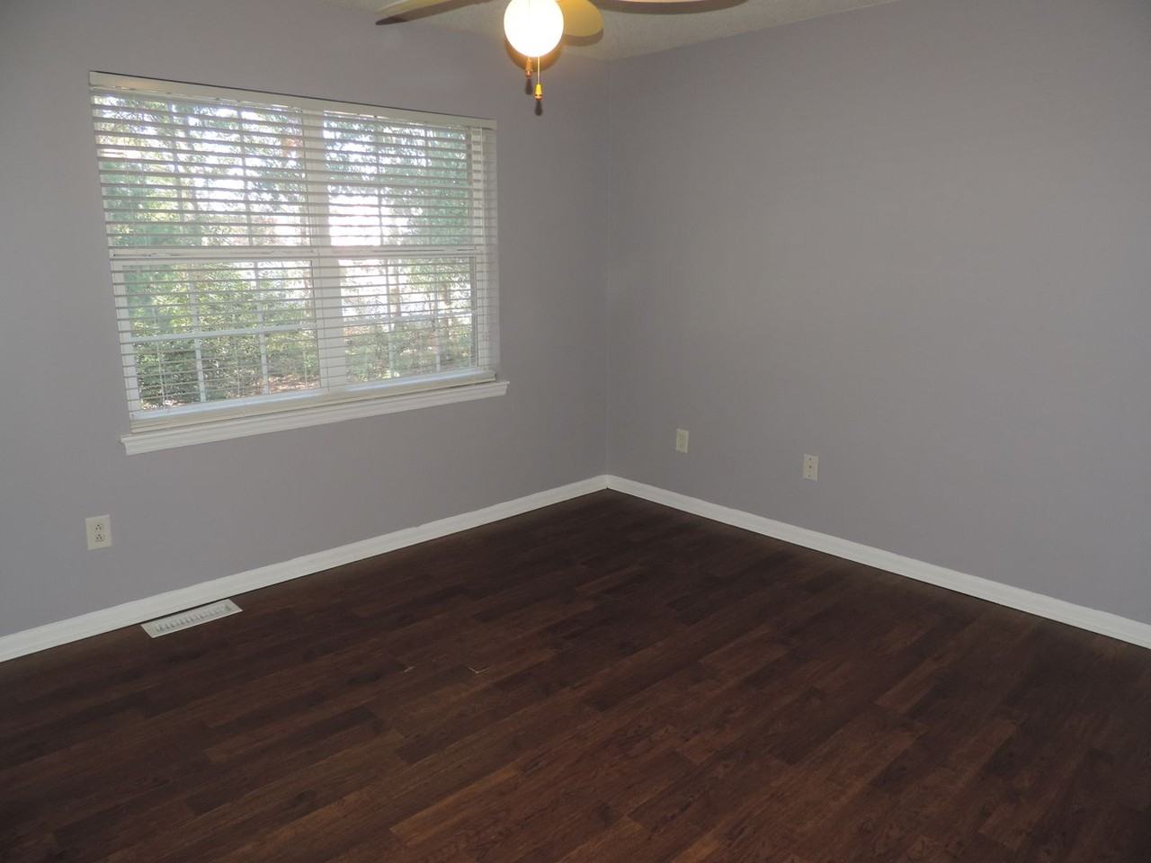 8807 Hunter Ridge Dr - Photo 6 of 27