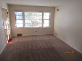 featured image of 922 Broadway St