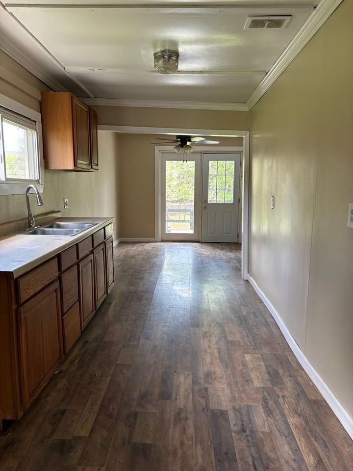165 Mckim Way - Photo 2 of 12