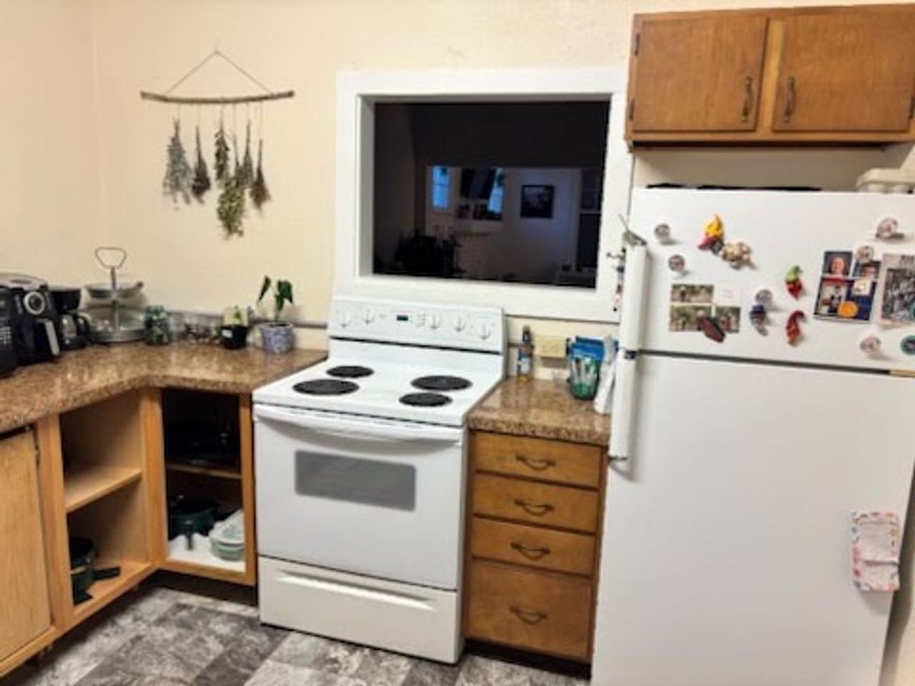 708 E 2nd Ave N #A - Photo 3 of 11
