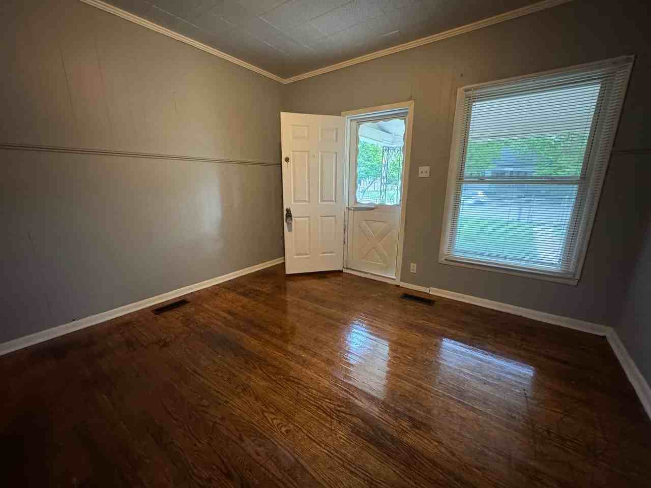 1356 N Olney St - Photo 4 of 18