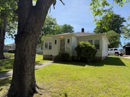 featured image of 712 S Main St