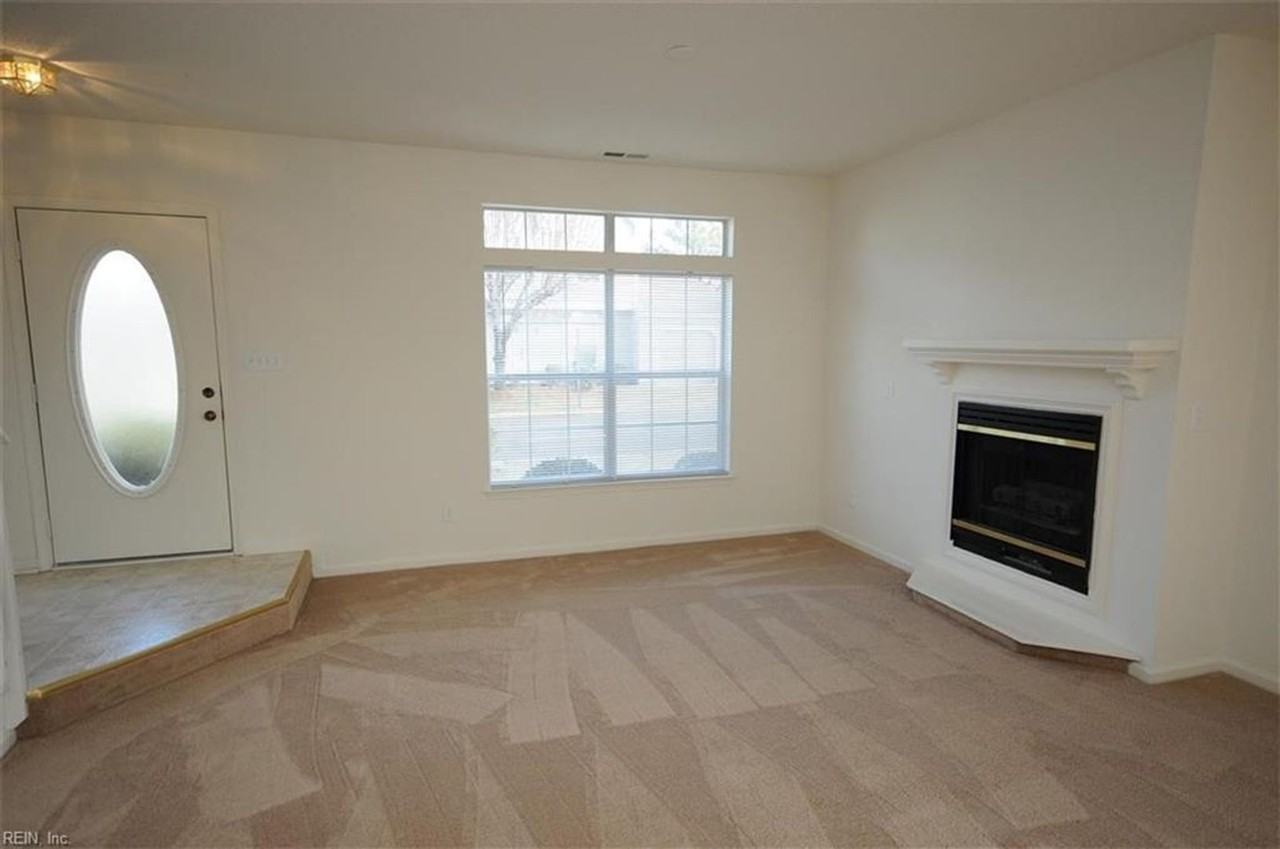 4509 Kidder Dr - Photo 3 of 25