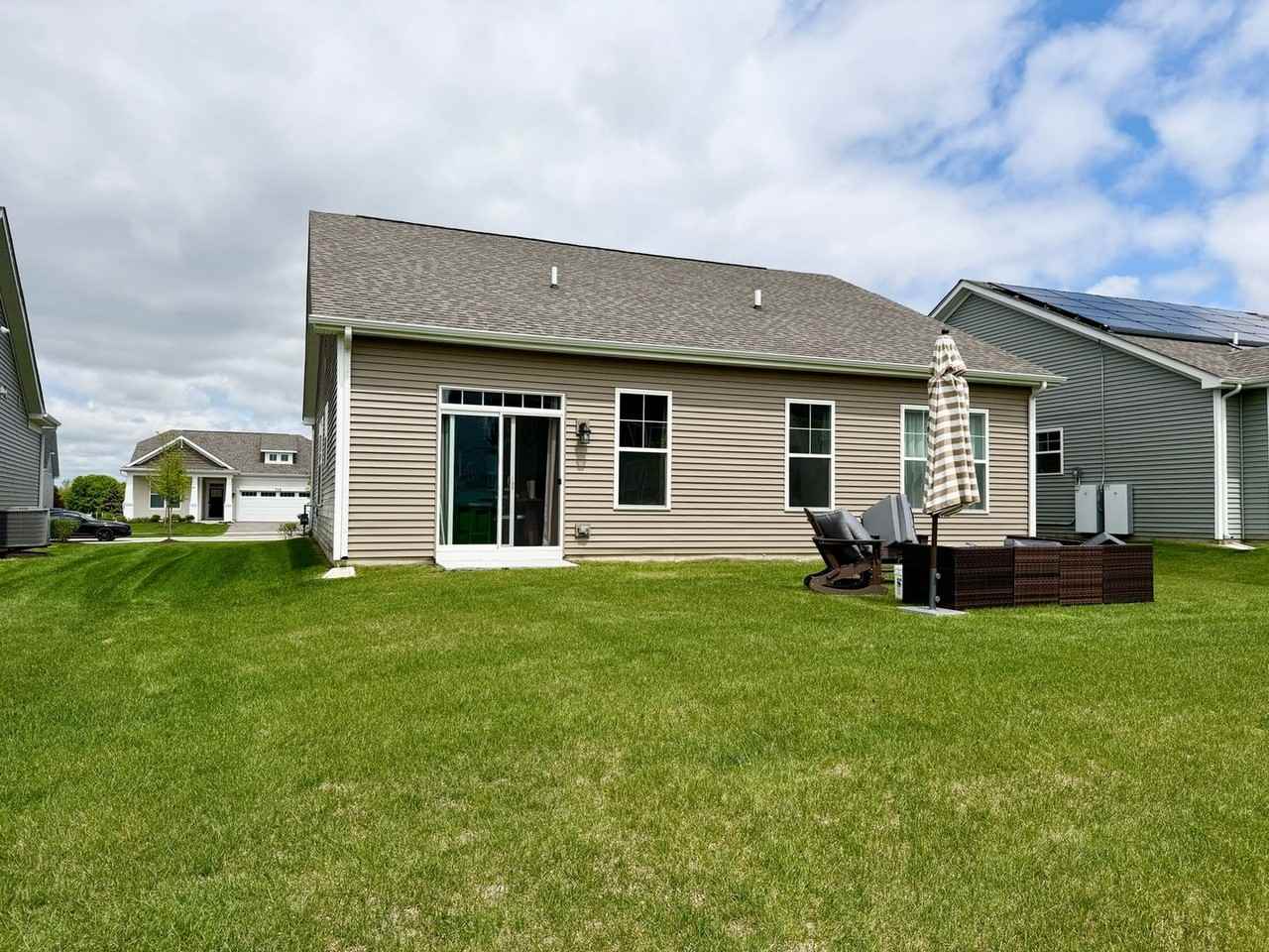 714 Alberta Ave - Photo 3 of 27