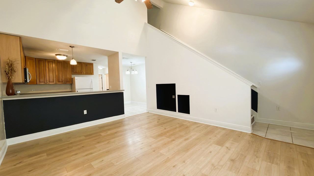 3189 Sawtooth Dr - Photo 3 of 20