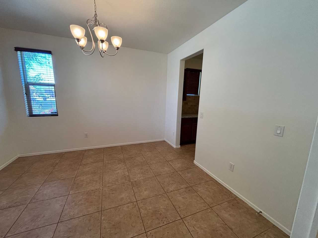12553 N Green Oak Dr - Photo 4 of 27