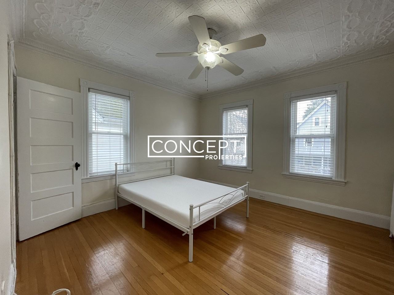 61 Fairbanks St #2 - Photo 6 of 27